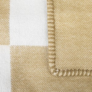 8072 TANWHT Detail