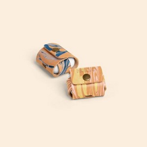 [2105-LH-MB] AirPods Cover - Marbled Leather