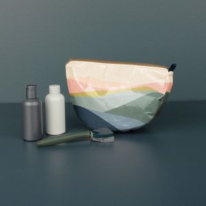[5243-RC-4CP] Laminated Non-Woven Rpet Wedge Pouch