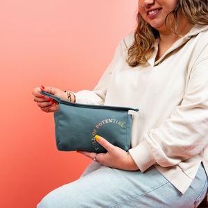[5246-DC-4CP] Digital Canvas Jetsetter Medium Pouch