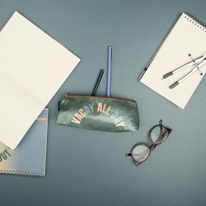 [5249-RC-4CP] Laminated Non-Woven Rpet Fiddlesticks Medium Pouch