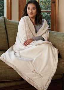 Velvafur Throw (Embroidery)