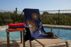 [KTCN3560] MaxxColor Deluxe Beach Towel ( 35" x 60" )