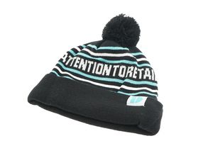 [BEANIE-FEMBWP] Woven Label Pom-Pom Beanie