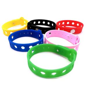 [PVC-CHARMLET] Clog Charm Bracelet